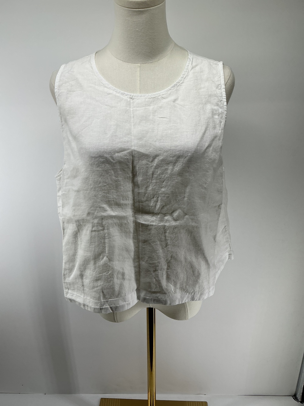 100% European Linen Cropped Tank